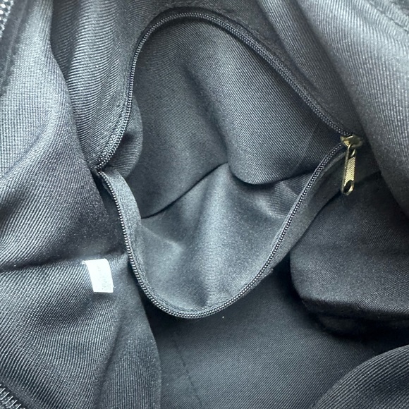 ♦️Tianni Black Faux Fur Medium Handbag with Studs on Handle - Picture 9 of 12